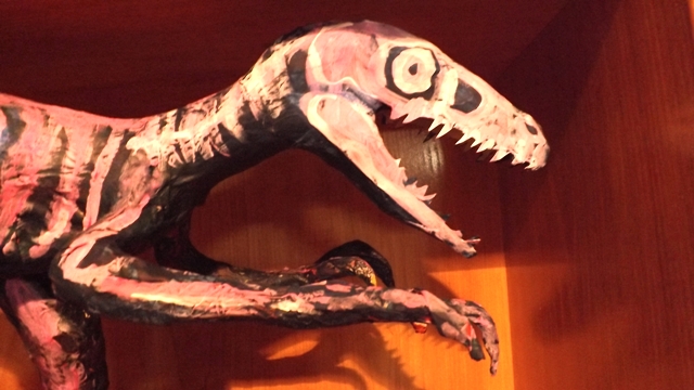 velociraptorCara